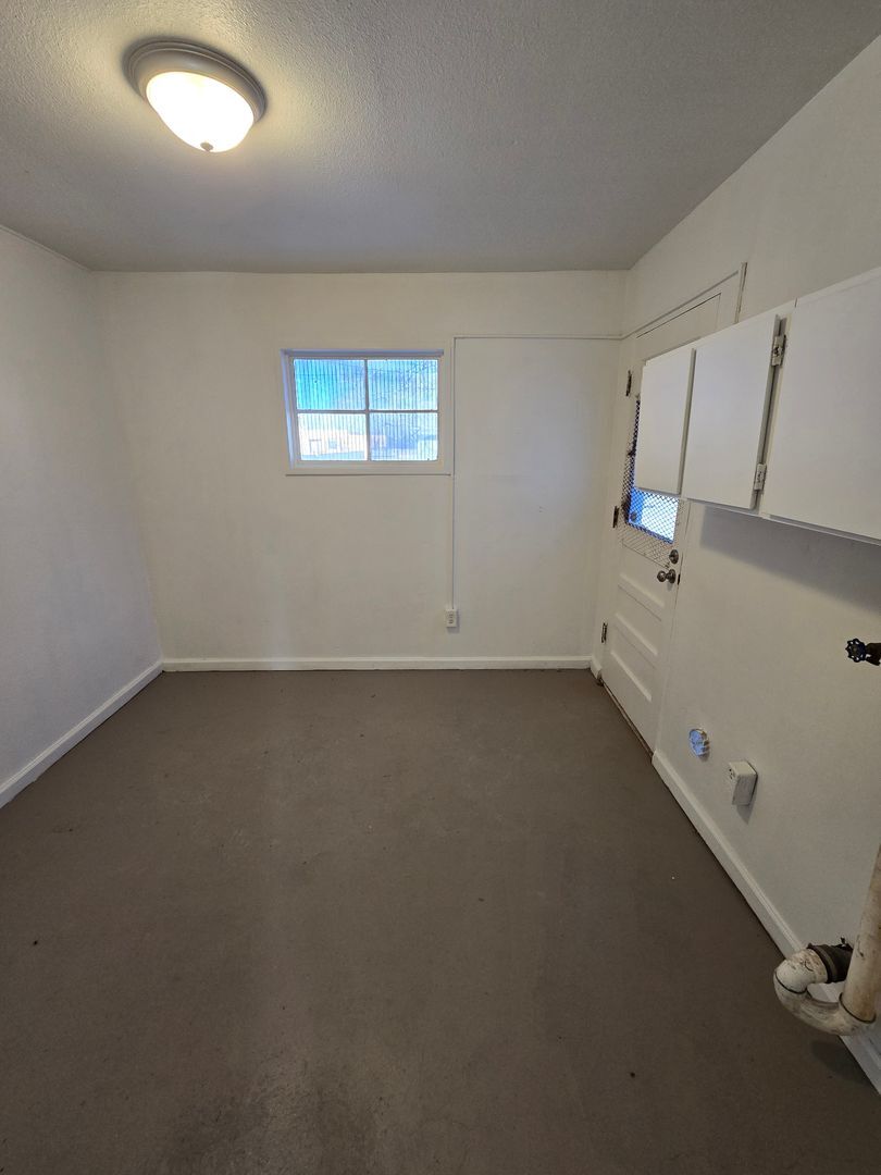 825 Monroe St. NE - Albuquerque - New Mexico - 4 bed, 2 bath rental property
