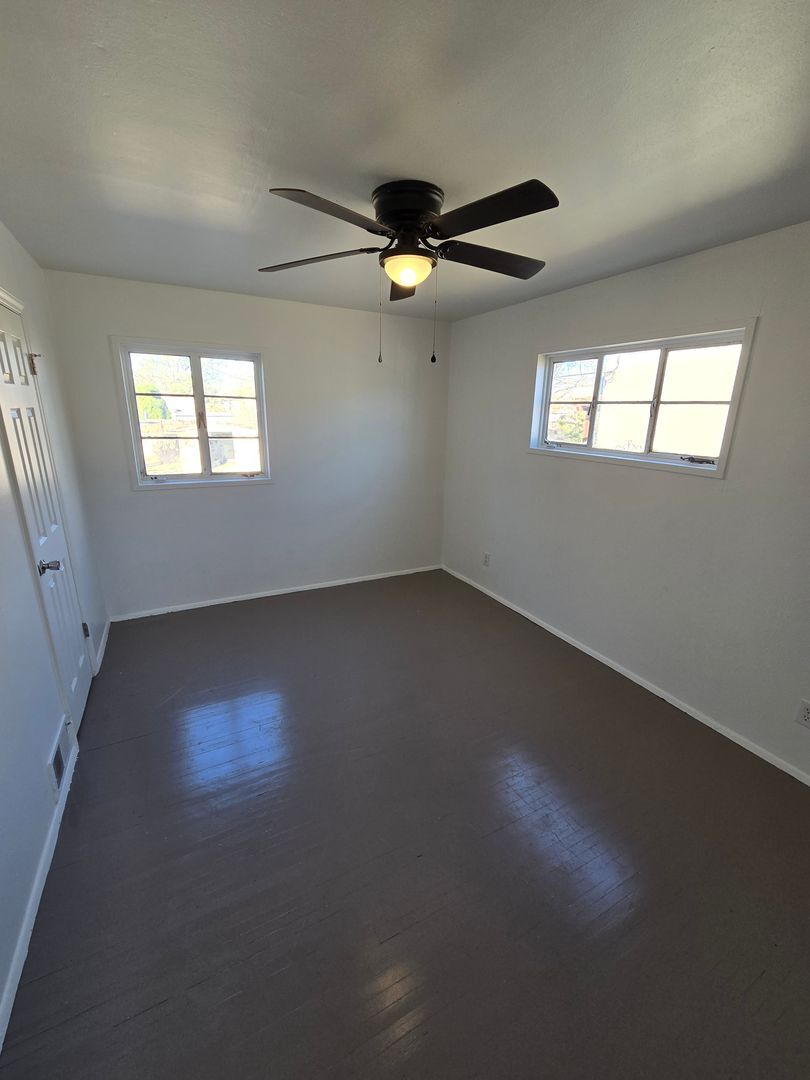 825 Monroe St. NE - Albuquerque - New Mexico - 4 bed, 2 bath rental property