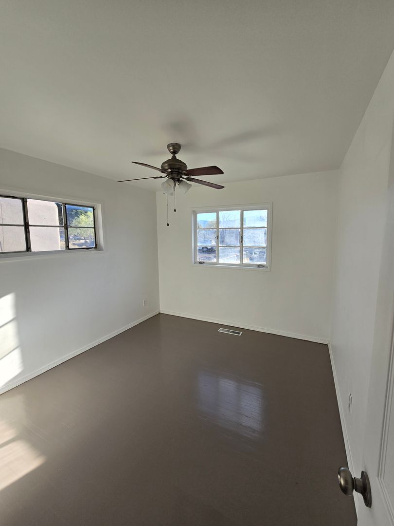 825 Monroe St. NE - Albuquerque - New Mexico - 4 bed, 2 bath rental property