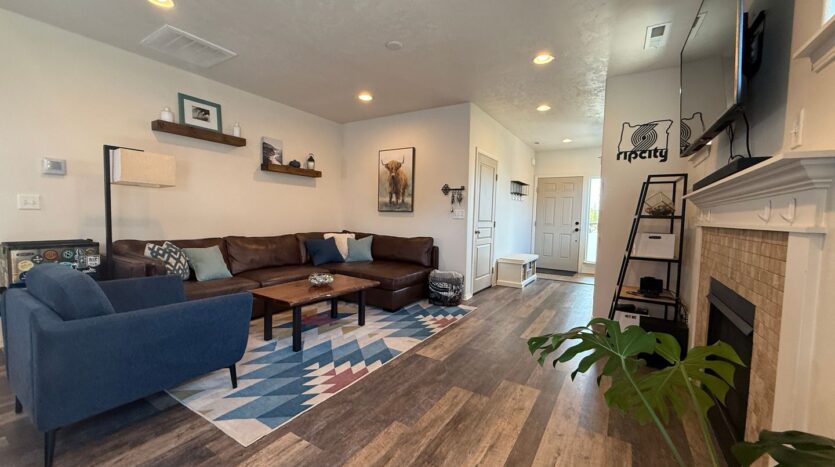 894 NW 24th Way - Redmond - Oregon - 3 bed, 2 bath rental property