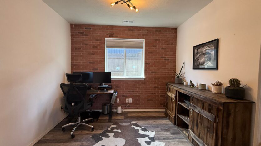 894 NW 24th Way - Redmond - Oregon - 3 bed, 2 bath rental property