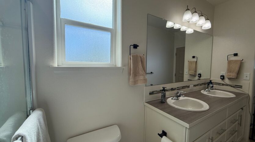 894 NW 24th Way - Redmond - Oregon - 3 bed, 2 bath rental property