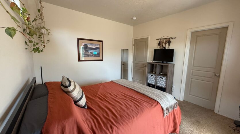 894 NW 24th Way - Redmond - Oregon - 3 bed, 2 bath rental property
