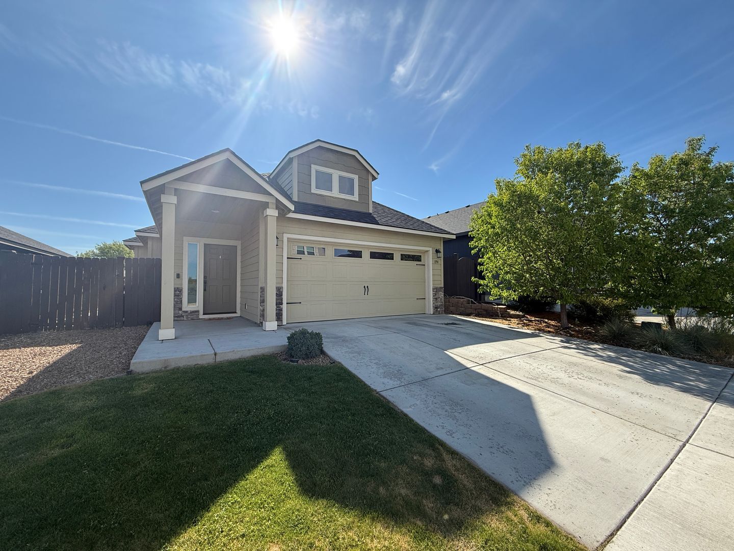 894 NW 24th Way - Redmond - Oregon - 3 bed, 2 bath rental property