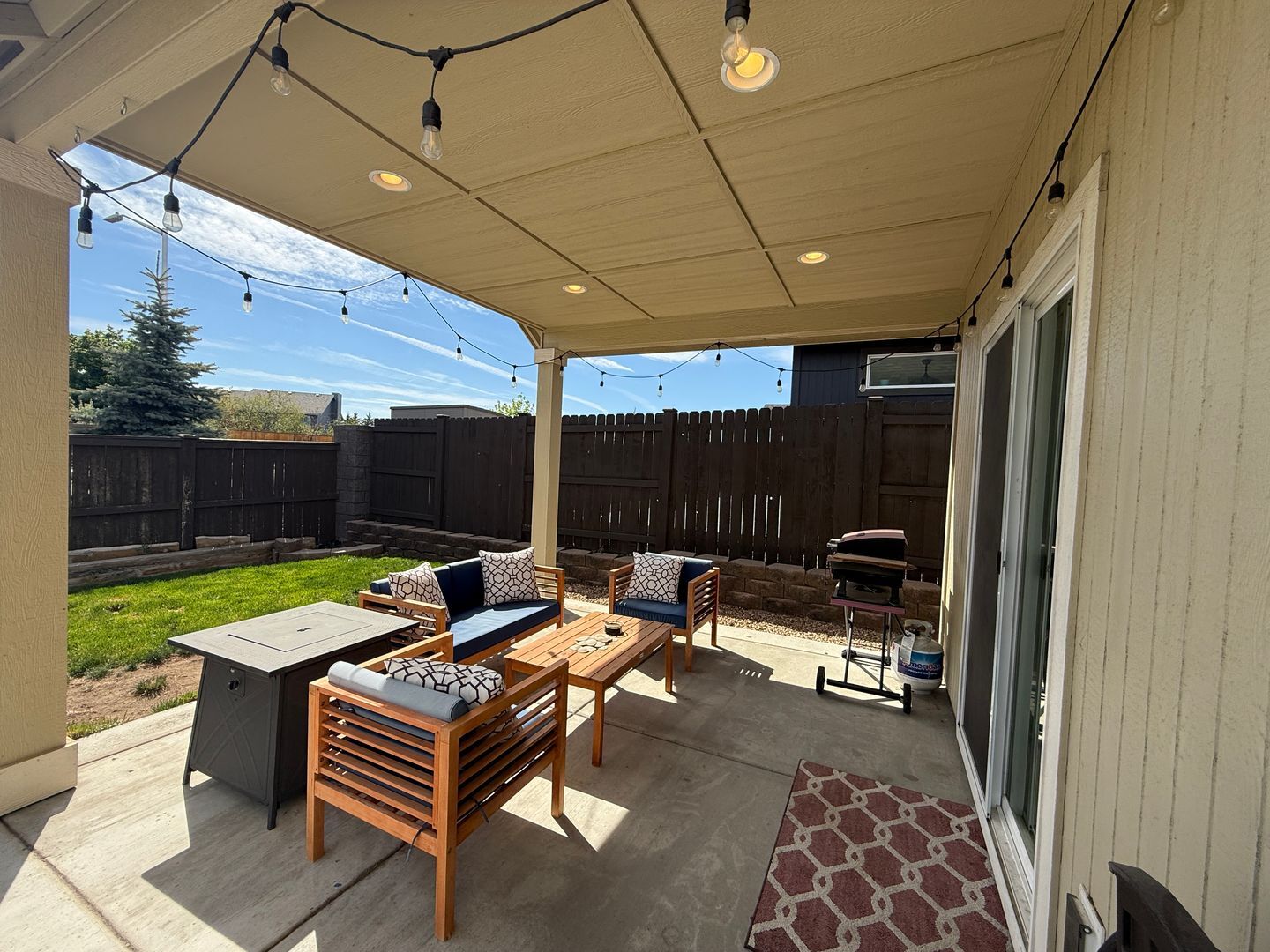894 NW 24th Way - Redmond - Oregon - 3 bed, 2 bath rental property