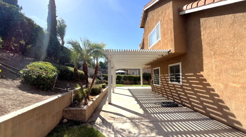 940 Birmingham Dr - Corona - California - 3 bed, 2.5 bath rental property