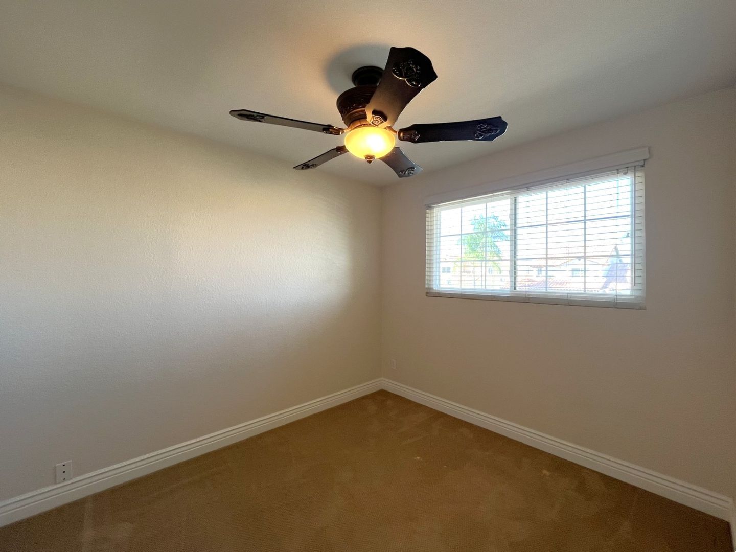 940 Birmingham Dr - Corona - California - 3 bed, 2.5 bath rental property