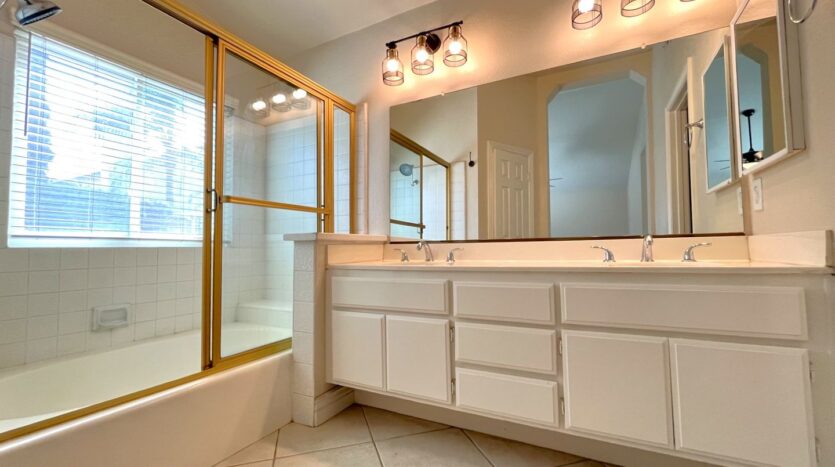940 Birmingham Dr - Corona - California - 3 bed, 2.5 bath rental property