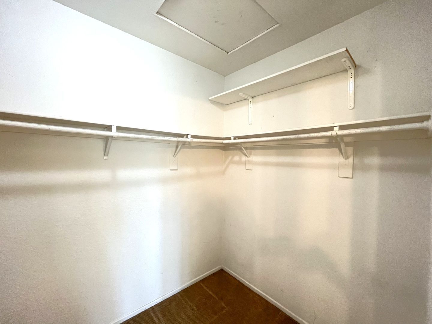 940 Birmingham Dr - Corona - California - 3 bed, 2.5 bath rental property