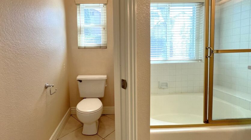 940 Birmingham Dr - Corona - California - 3 bed, 2.5 bath rental property