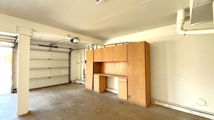 940 Birmingham Dr - Corona - California - 3 bed, 2.5 bath rental property
