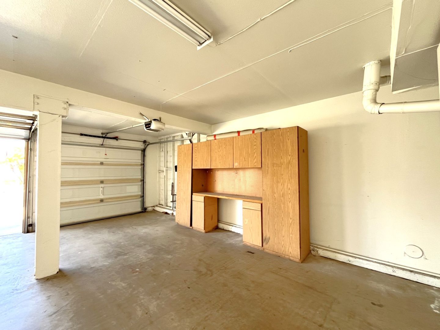940 Birmingham Dr - Corona - California - 3 bed, 2.5 bath rental property