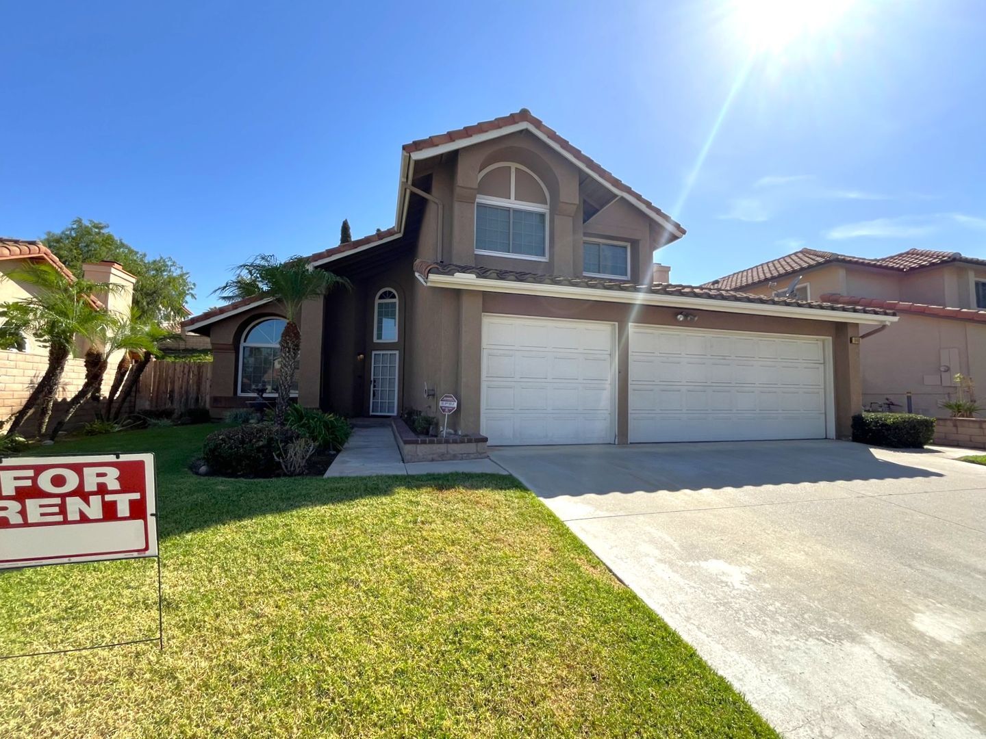 940 Birmingham Dr - Corona - California - 3 bed, 2.5 bath rental property