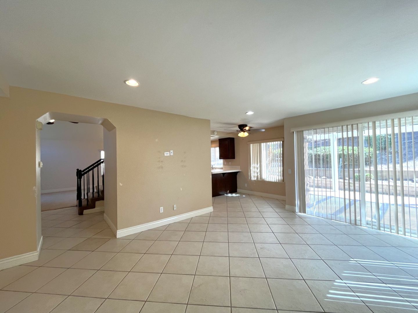 940 Birmingham Dr - Corona - California - 3 bed, 2.5 bath rental property