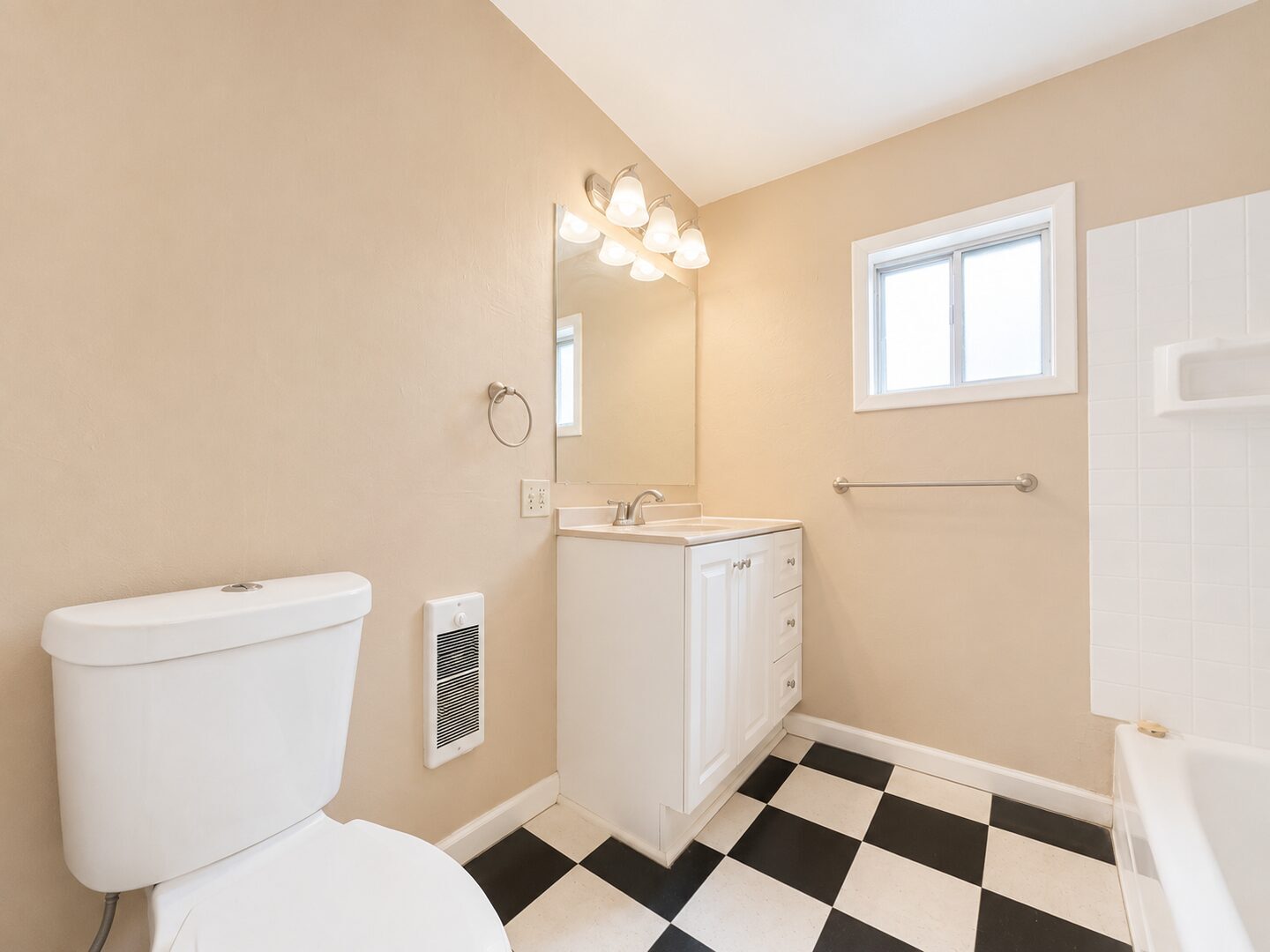 9628-9636-9638 SE Holgate Blvd - Portland - Oregon - 2 bed, 1 bath rental property
