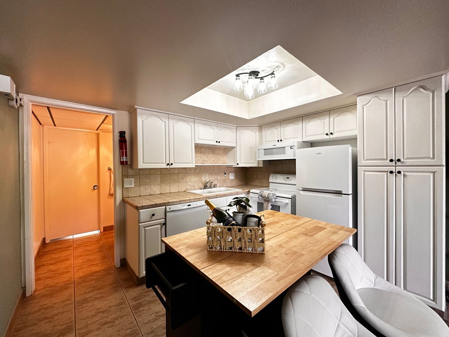 9647 Spyglass Avenue Unit 20 - Desert Hot Springs - California - 1 bed, 1 bath rental property