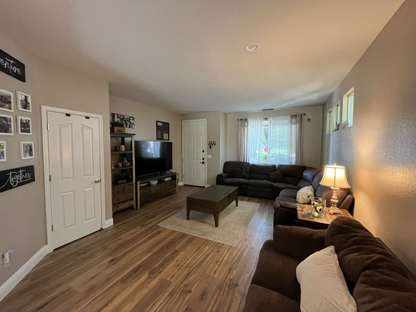 9756 Sage Thrasher Circle - Elk Grove - California - 4 bed, 2 bath rental property