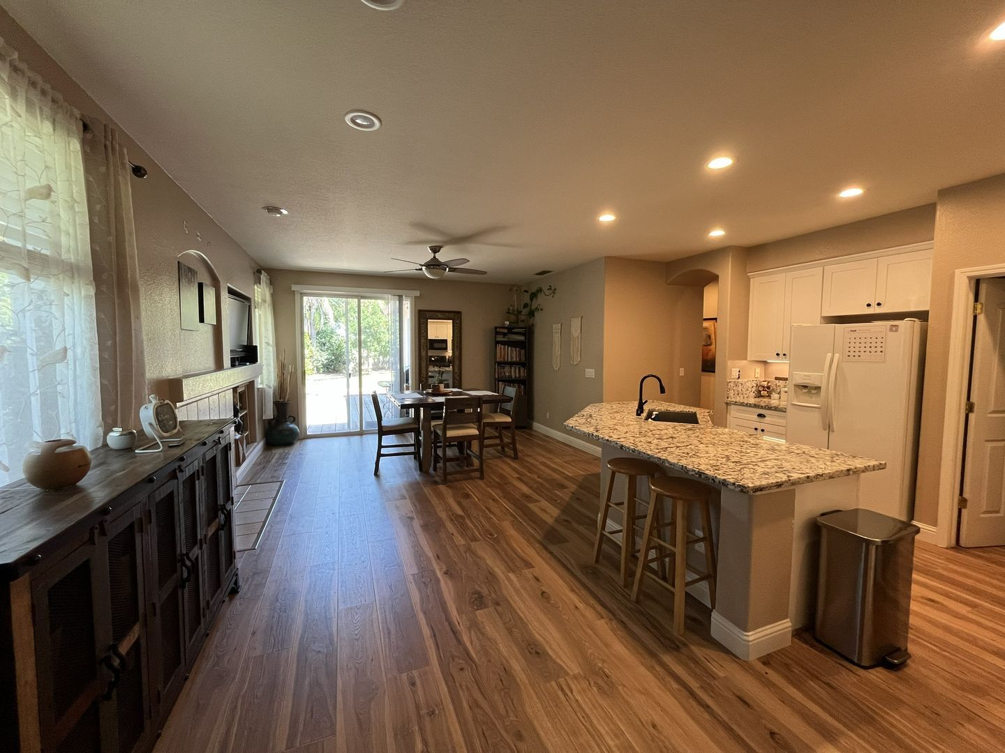 9756 Sage Thrasher Circle - Elk Grove - California - 4 bed, 2 bath rental property