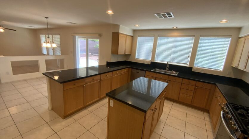 1001 Pleasing Plateau St - Henderson - Nevada - 4 bed, 2.5 bath rental property