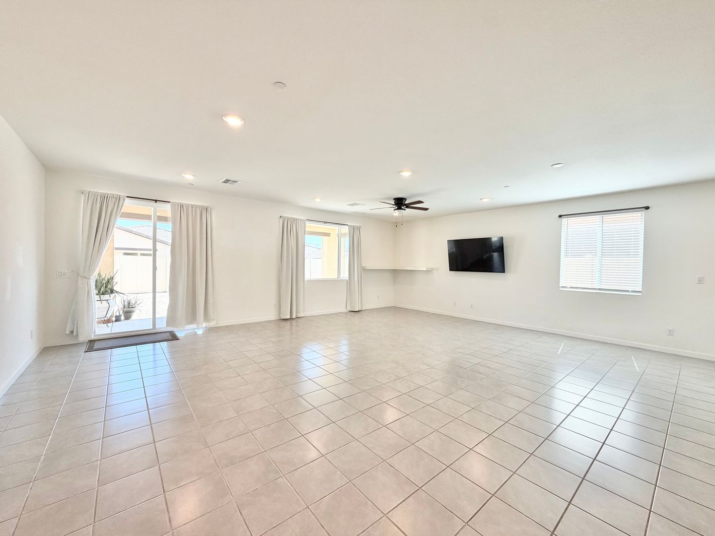 11596 South Crescent Street - Desert Hot Springs - California - 3 bed, 2 bath rental property