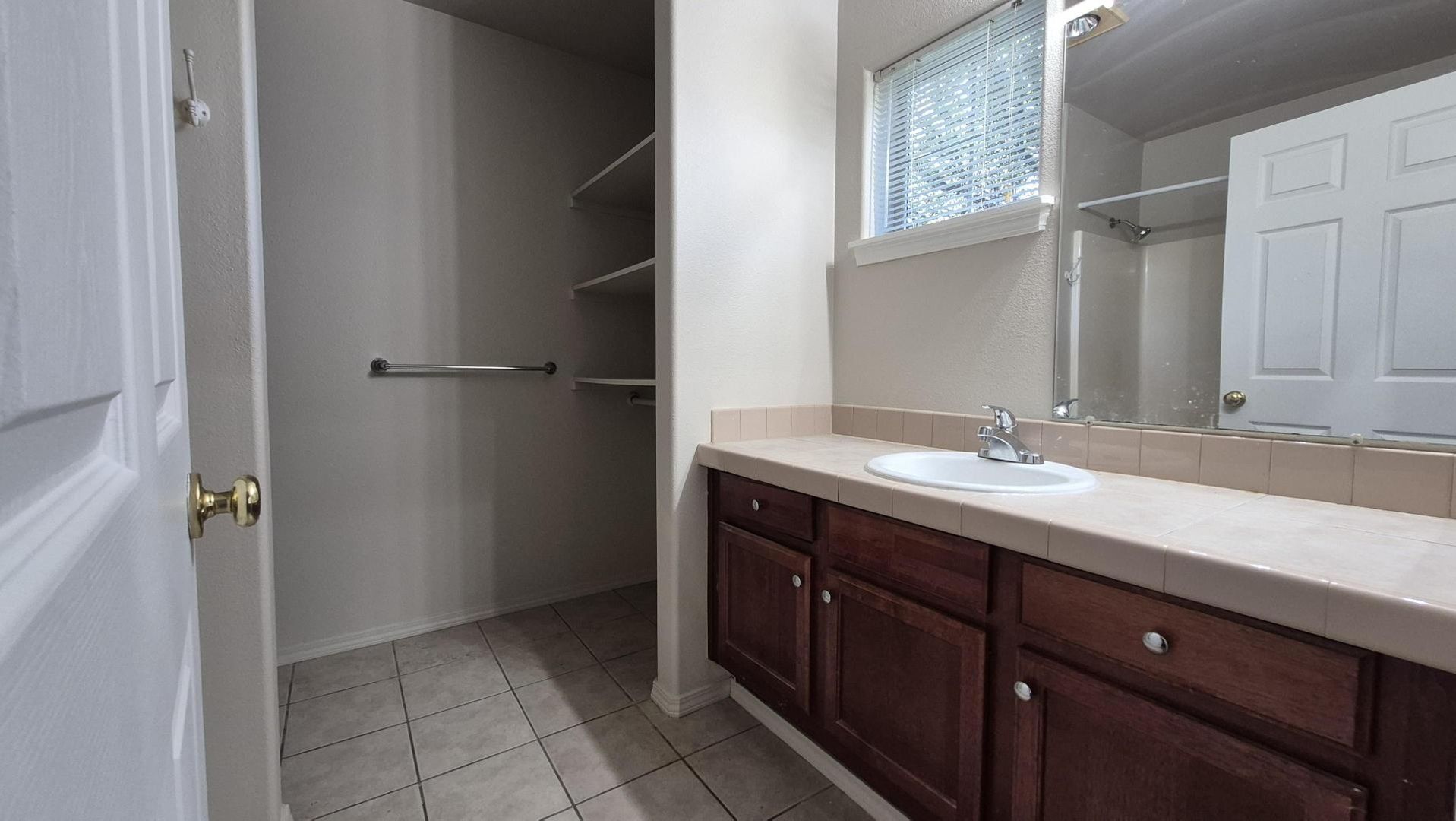 1311 SW Edgefield Meadows Ct. - Troutdale - Oregon - 3 bed, 2 bath rental property