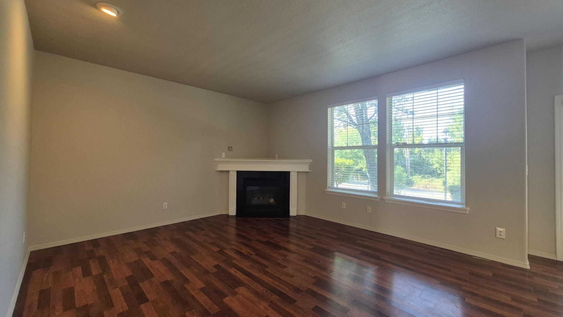 1311 SW Edgefield Meadows Ct. - Troutdale - Oregon - 3 bed, 2 bath rental property