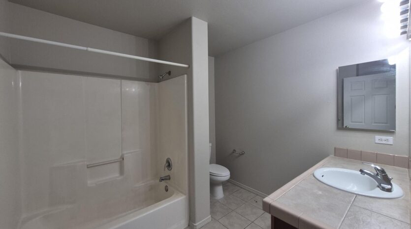 1311 SW Edgefield Meadows Ct. - Troutdale - Oregon - 3 bed, 2 bath rental property