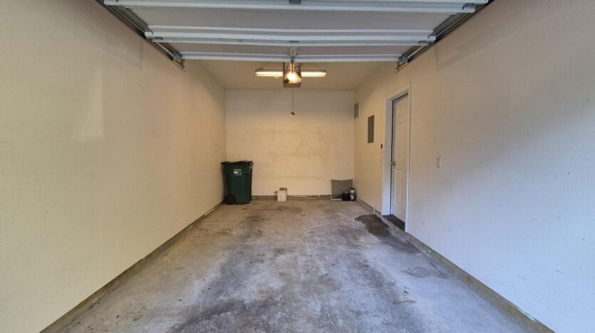 1311 SW Edgefield Meadows Ct. - Troutdale - Oregon - 3 bed, 2 bath rental property