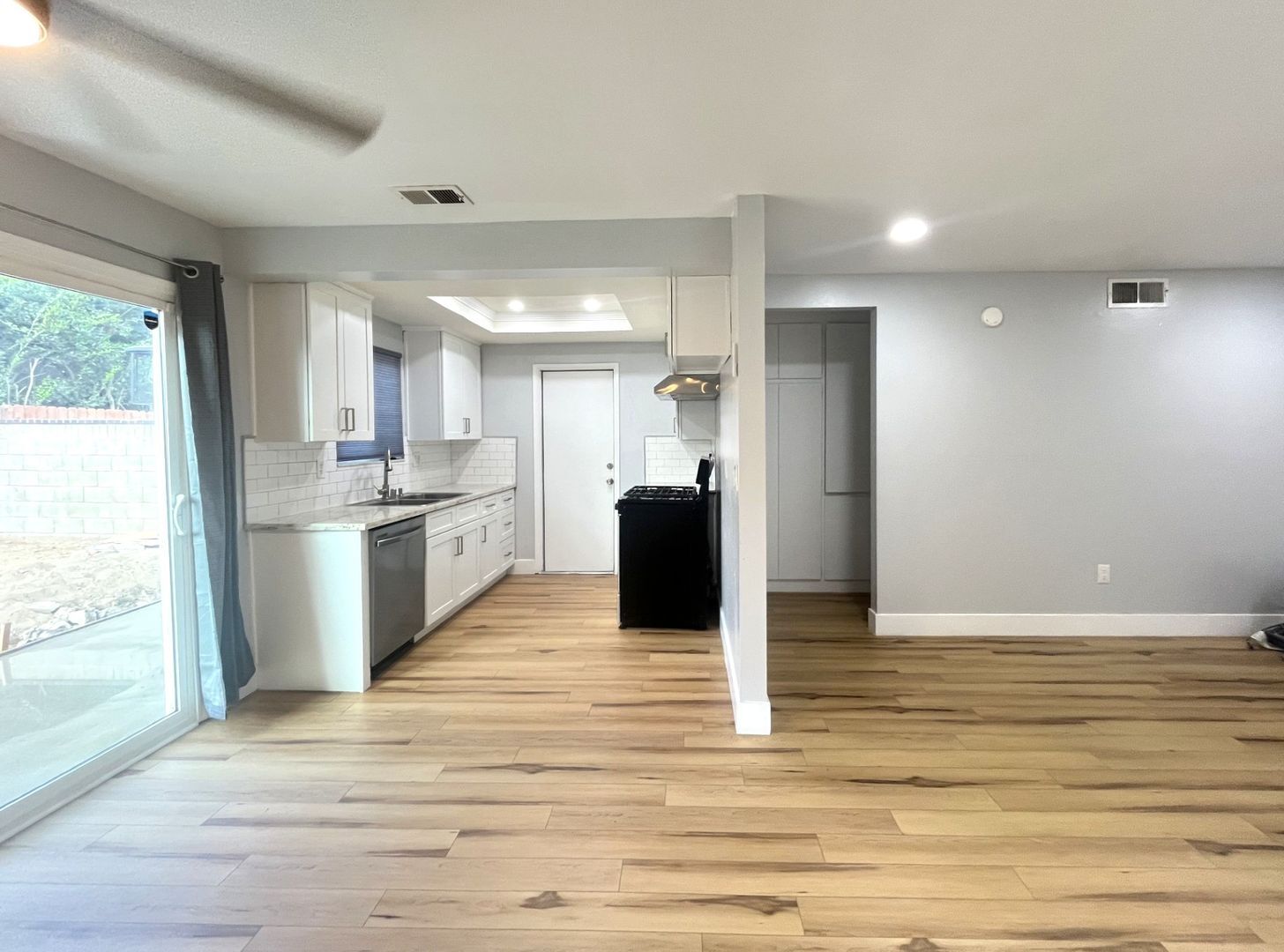 1708 Fairfield Ct - Ontario - California - 2 bed, 1.5 bath rental property
