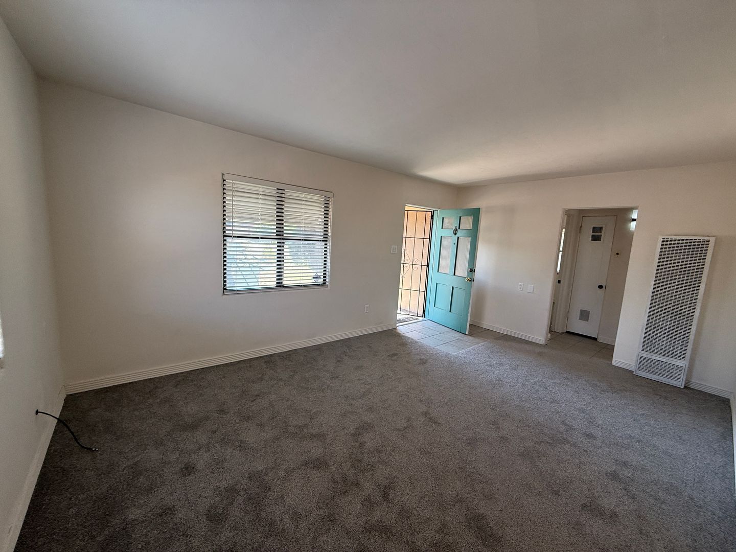 1835 Palomas Dr,NE - Albuquerque - New Mexico - 2 bed, 1 bath rental property