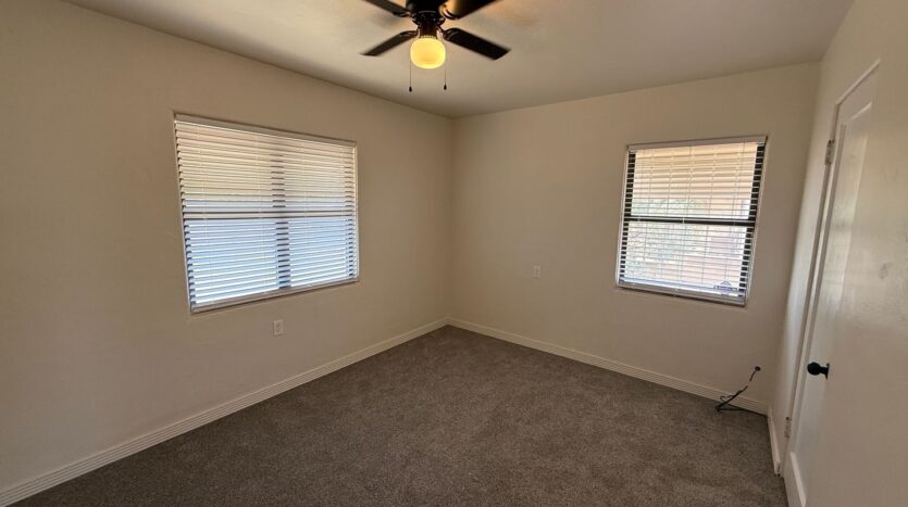 1835 Palomas Dr,NE - Albuquerque - New Mexico - 2 bed, 1 bath rental property