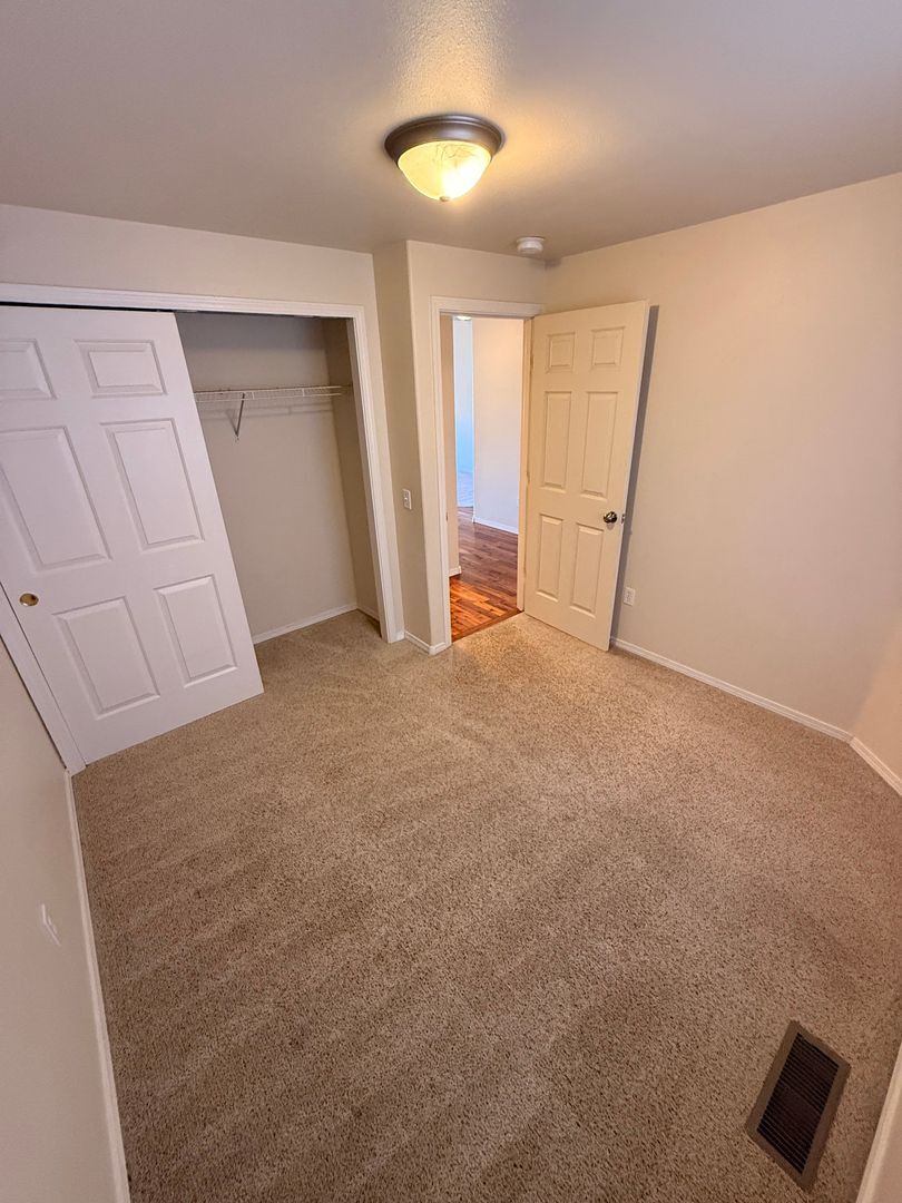 2218 NE Carrie Lane - Bend - Oregon - 3 bed, 2 bath rental property