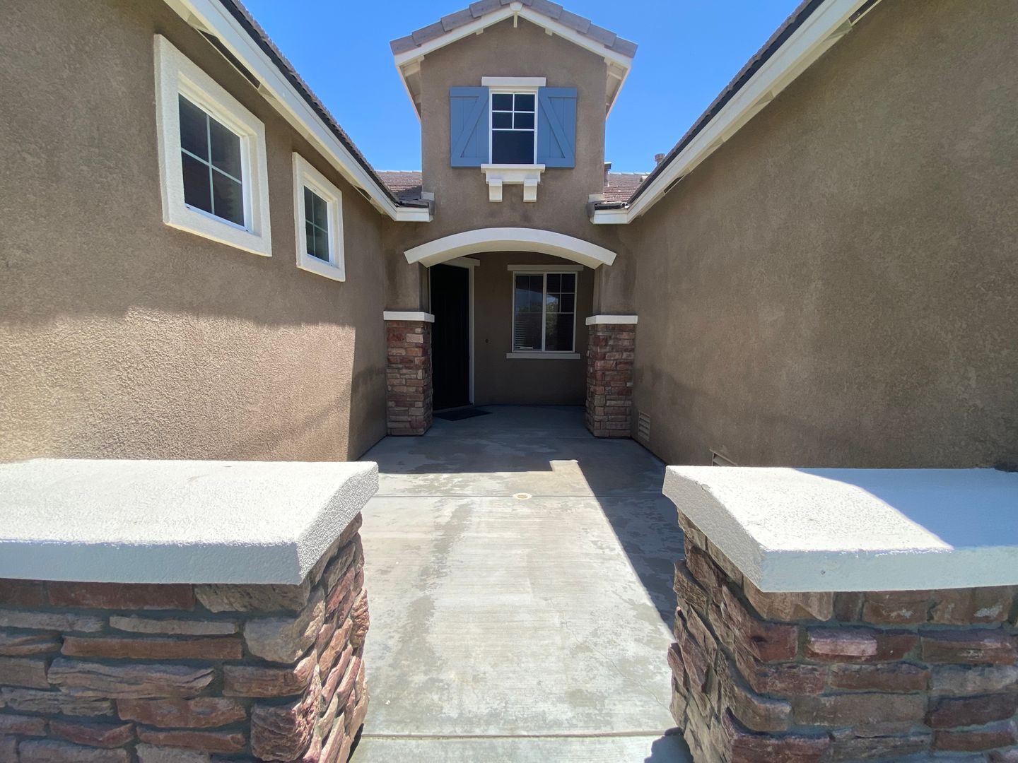 2274 Hay Market St - Rosamond - California - 4 bed, 3 bath rental property