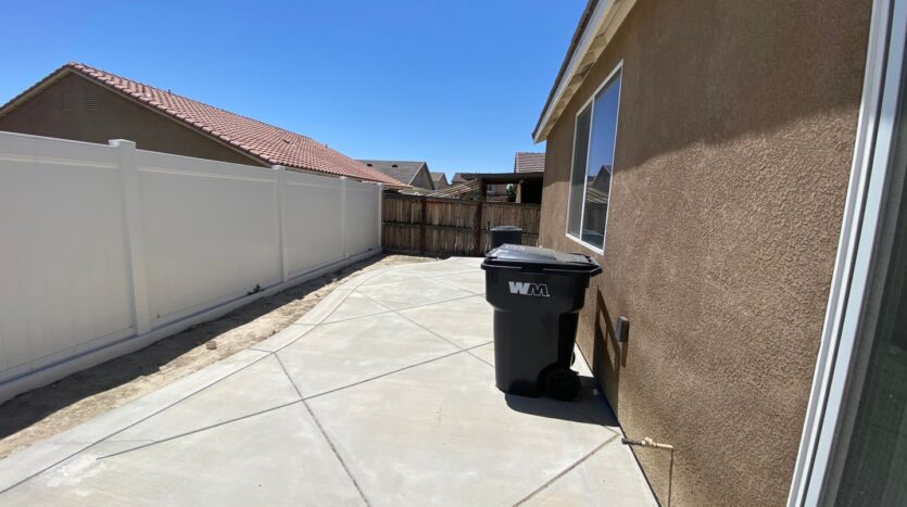 2274 Hay Market St - Rosamond - California - 4 bed, 3 bath rental property