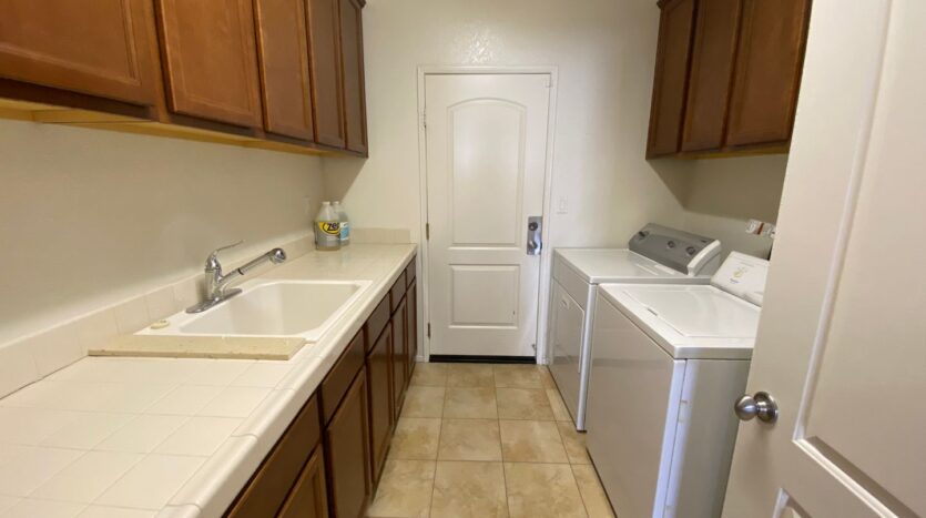 2274 Hay Market St - Rosamond - California - 4 bed, 3 bath rental property
