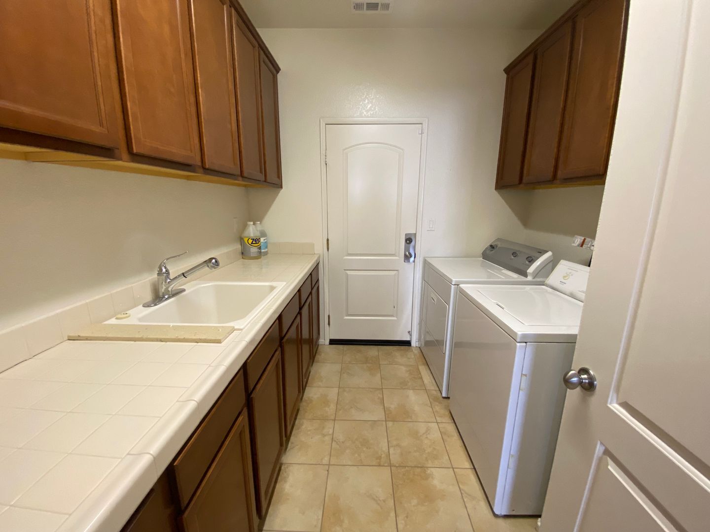 2274 Hay Market St - Rosamond - California - 4 bed, 3 bath rental property