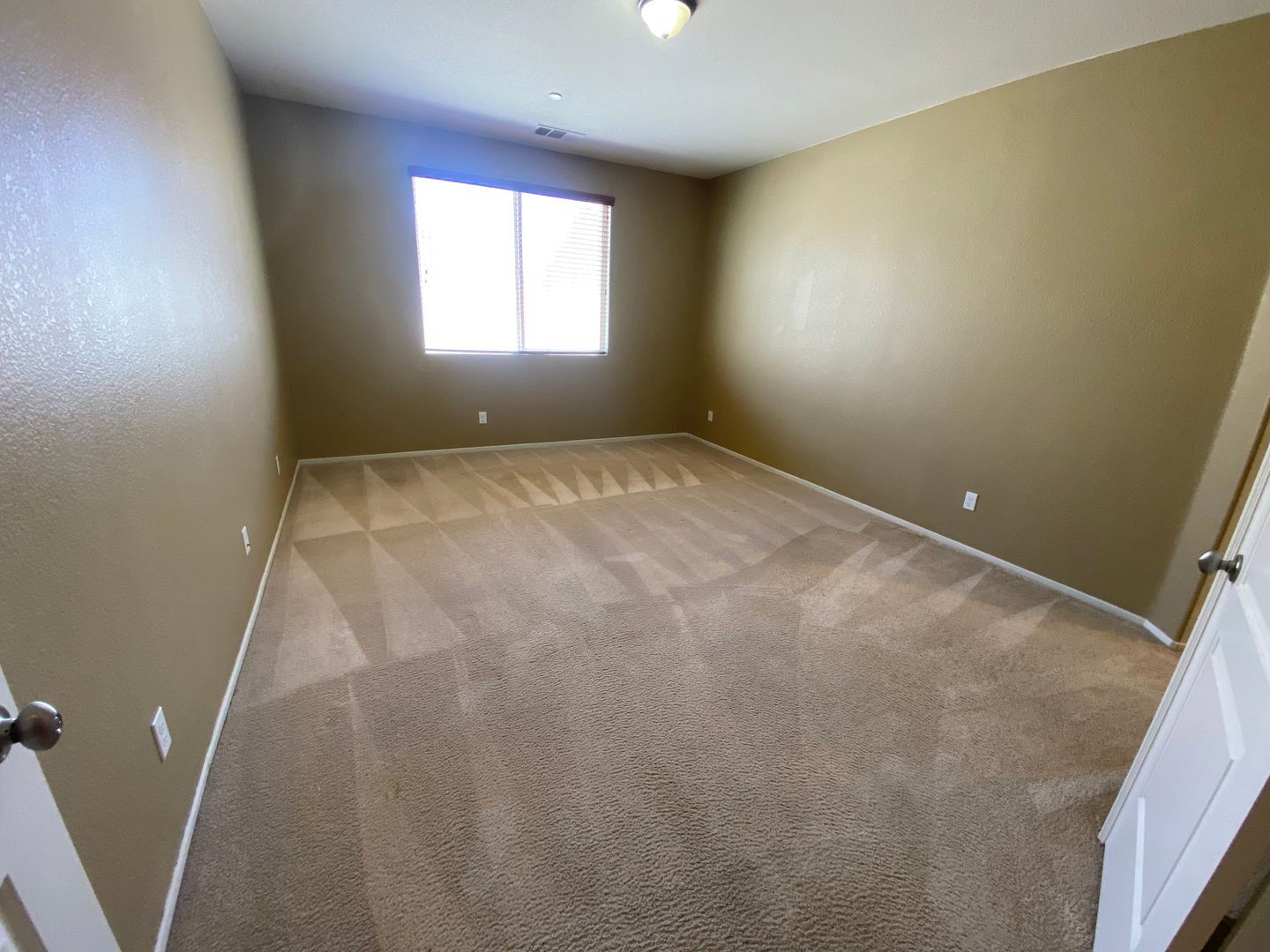 2274 Hay Market St - Rosamond - California - 4 bed, 3 bath rental property