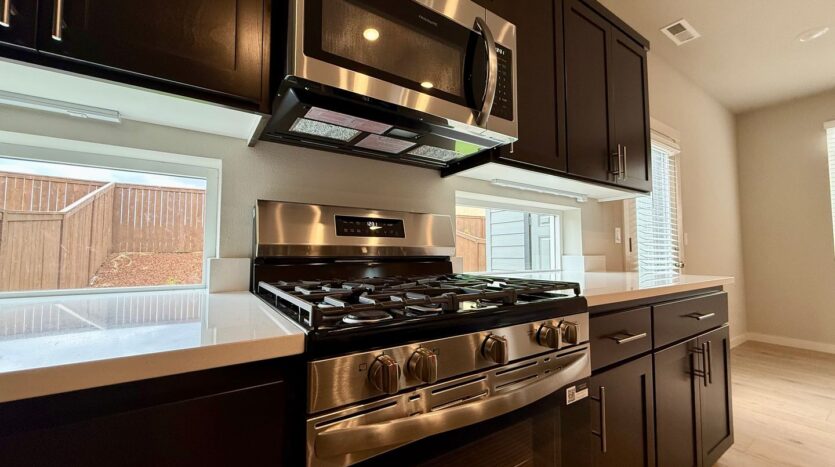 23786 SW Black Tortoise Ter. - Tualatin - Oregon - 3 bed, 2.5 bath rental property