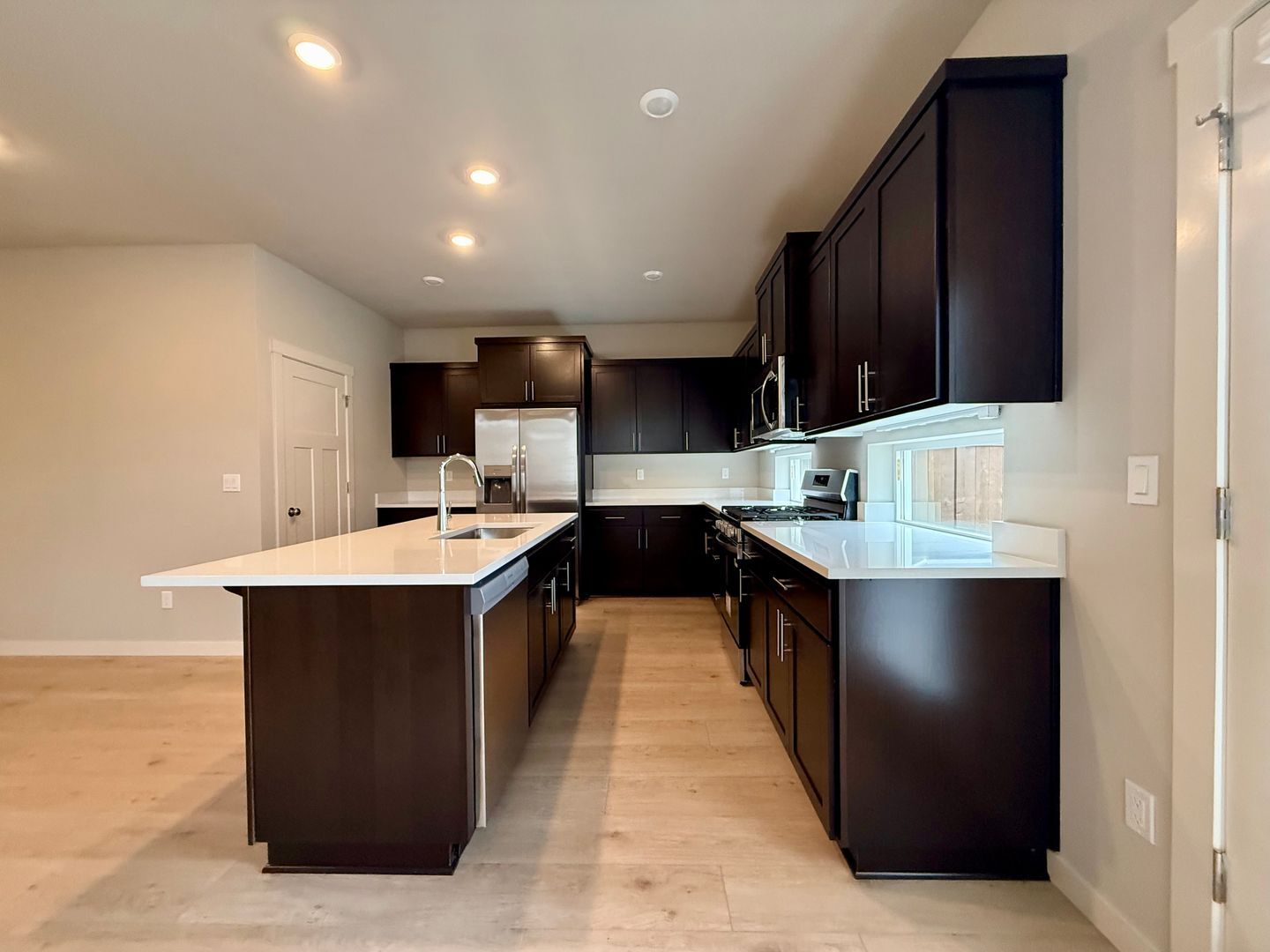 23786 SW Black Tortoise Ter. - Tualatin - Oregon - 3 bed, 2.5 bath rental property