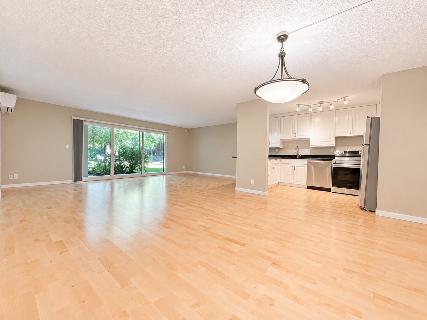 2393 SW Park Place Unit 106 - Portland - Oregon - 2 bed, 2 bath rental property