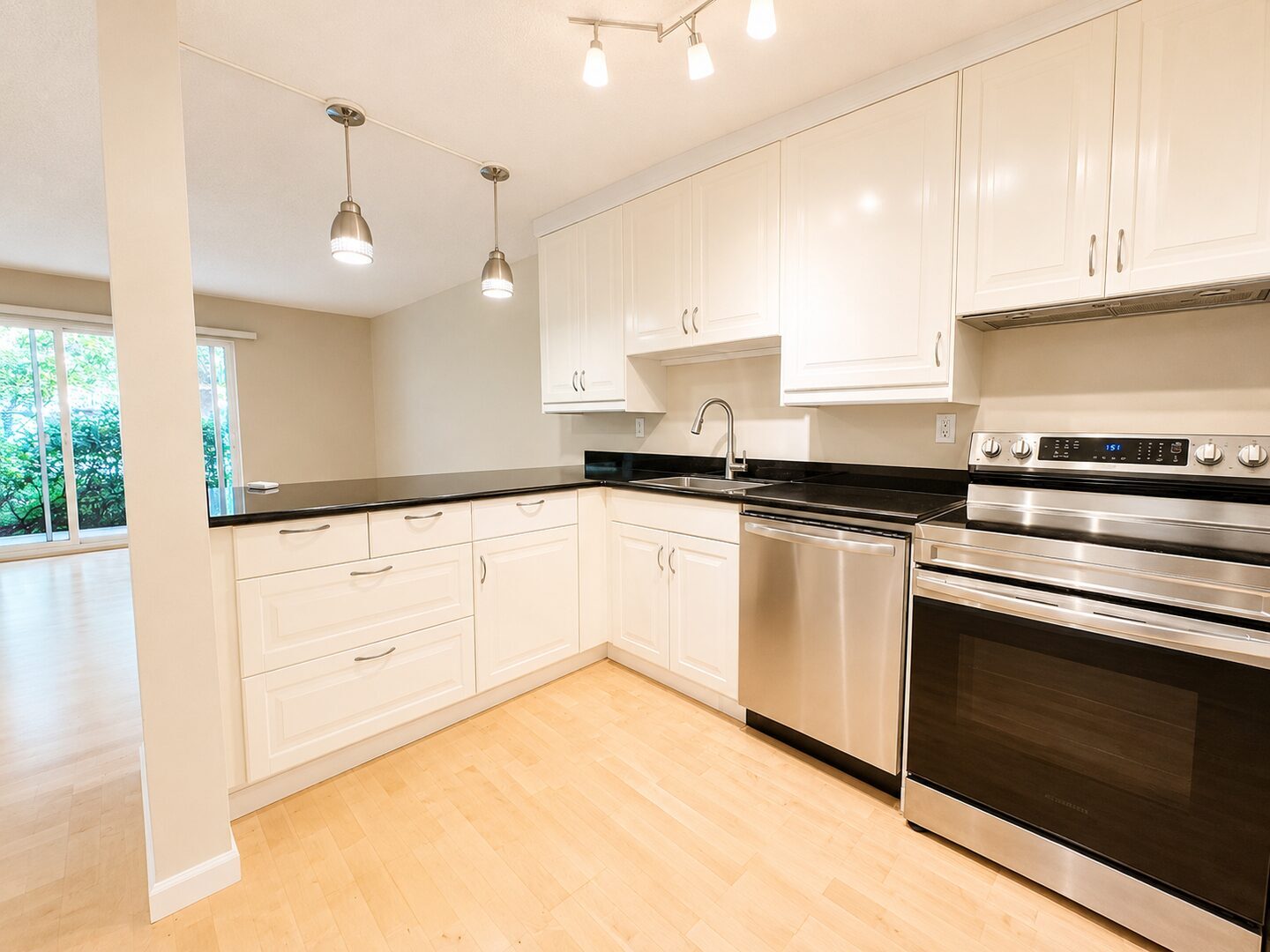 2393 SW Park Place Unit 106 - Portland - Oregon - 2 bed, 2 bath rental property