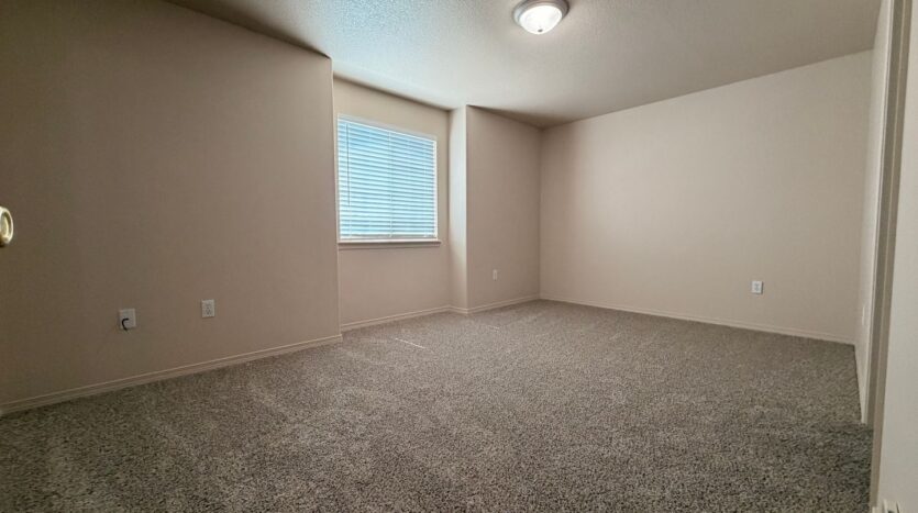 2561 NW Cedar Ave - 1 - Redmond - Oregon - 2 bed, 2.5 bath rental property