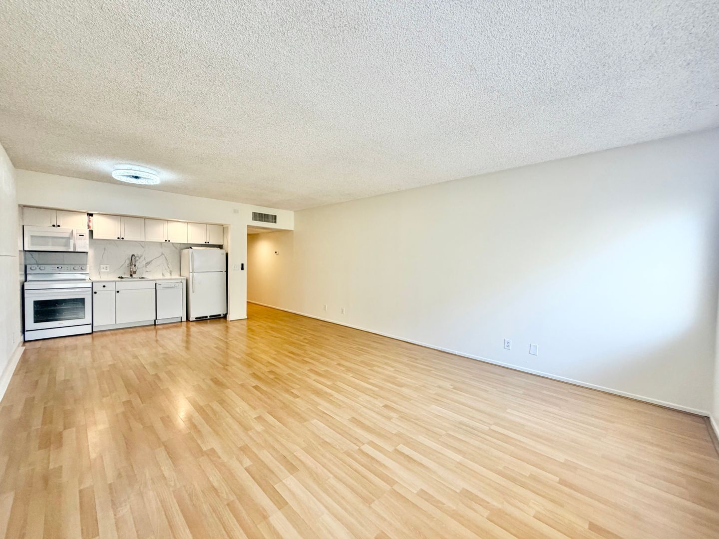 277 E Alejo Rd Unit 125 - Palm Springs - California - 1 bath rental property