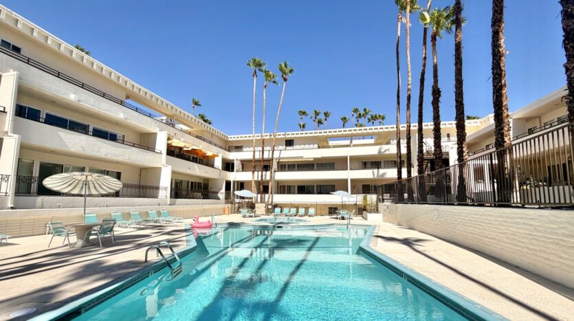 277 E Alejo Rd Unit 125 - Palm Springs - California - 1 bath rental property