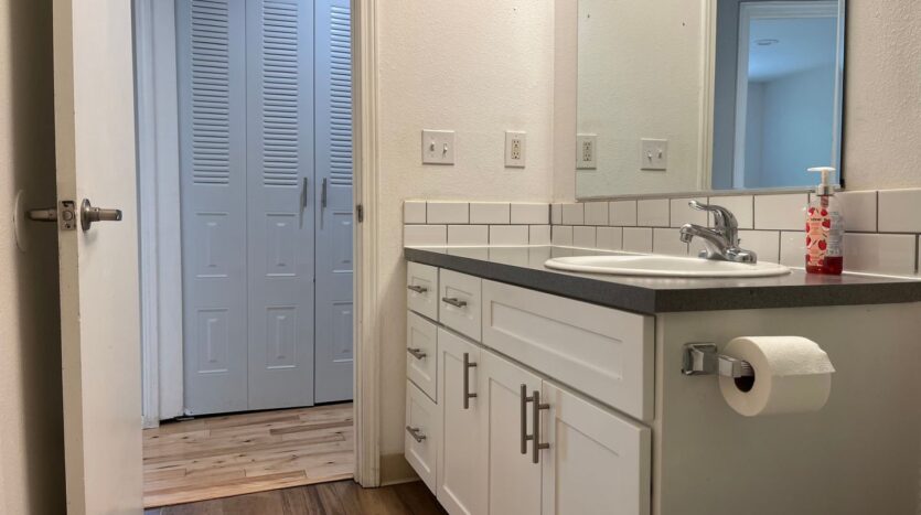 2772 SE Van Water St - Milwaukie - Oregon - 3 bed, 2 bath rental property