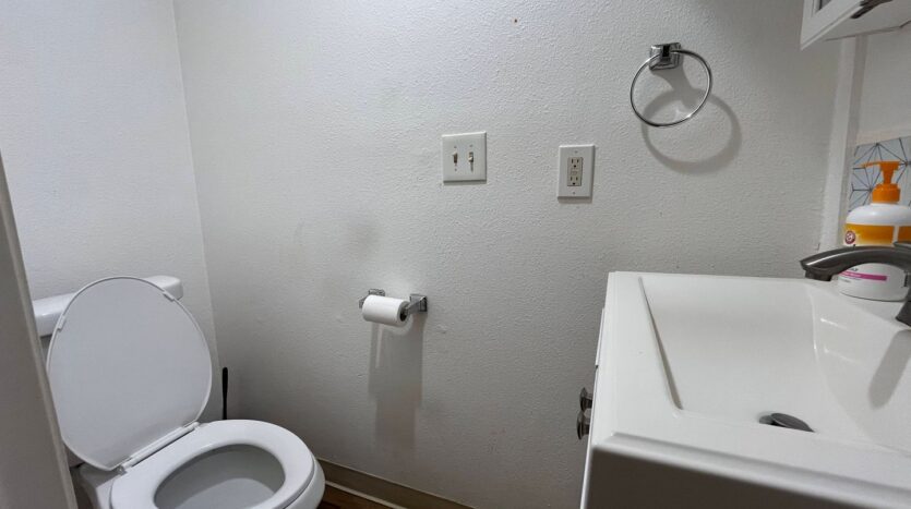 2772 SE Van Water St - Milwaukie - Oregon - 3 bed, 2 bath rental property