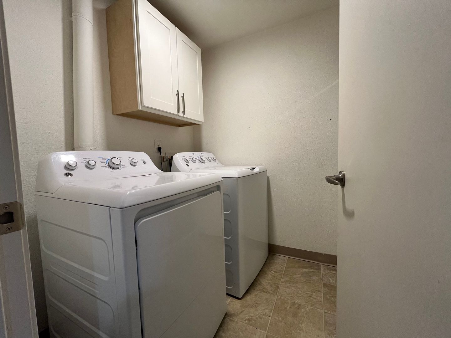 2772 SE Van Water St - Milwaukie - Oregon - 3 bed, 2 bath rental property