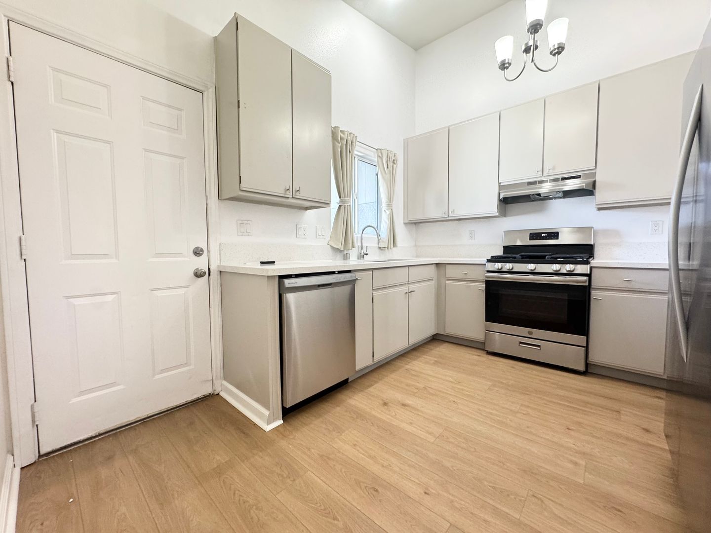 28670 Landau Blvd - Unit A - Cathedral City - California - 3 bed, 2 bath rental property