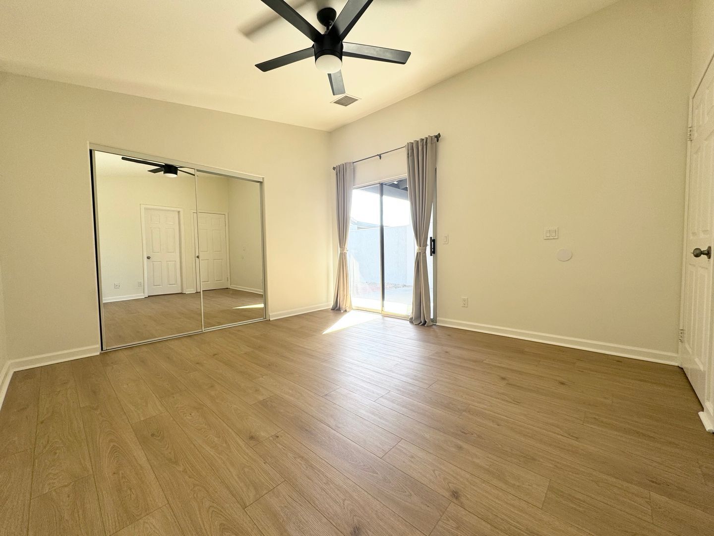 28670 Landau Blvd - Unit A - Cathedral City - California - 3 bed, 2 bath rental property