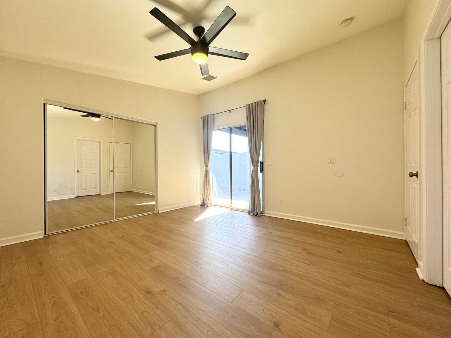 28670 Landau Blvd - Unit A - Cathedral City - California - 3 bed, 2 bath rental property